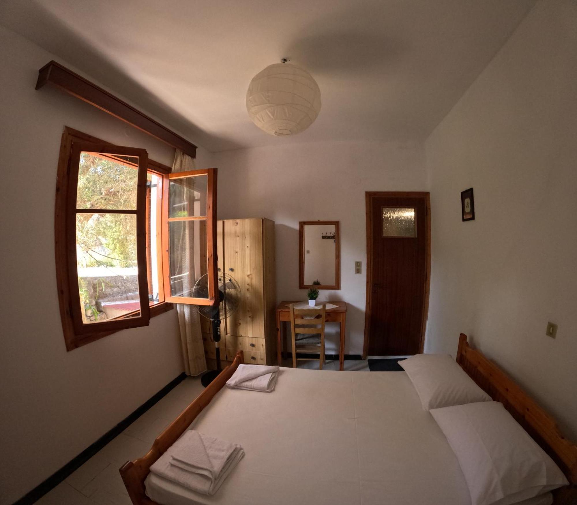 Apelati Hotel Keri Exterior photo